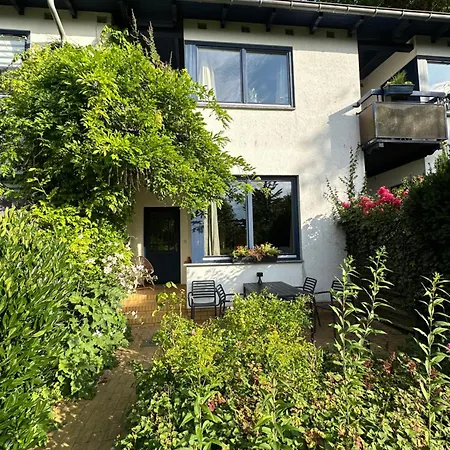 A Am Theater Mit Terrasse Und Balkon Apartment *