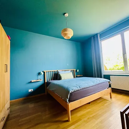 A Am Theater Mit Terrasse Und Balkon Appartement Stralsund