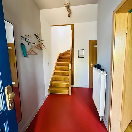 A Am Theater Mit Terrasse Und Balkon Apartman *